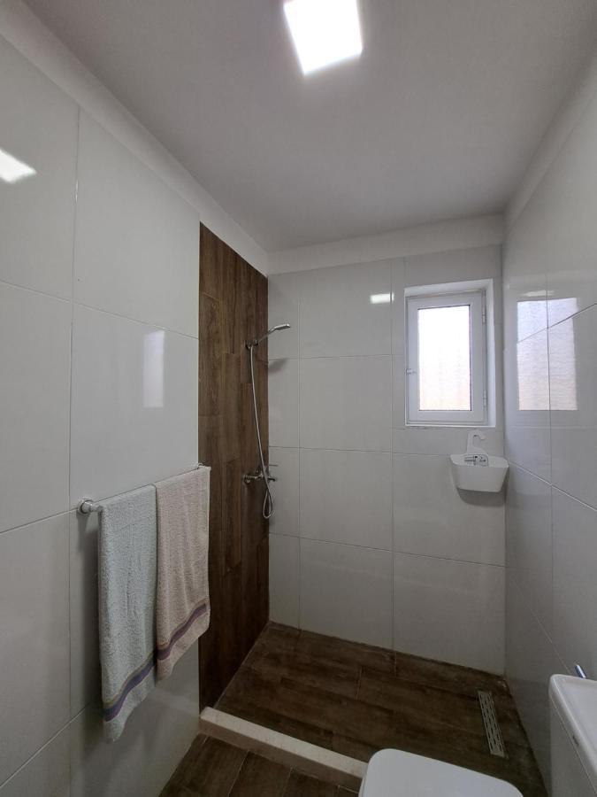 Appartments Kristi&Iris Vlore Bagian luar foto