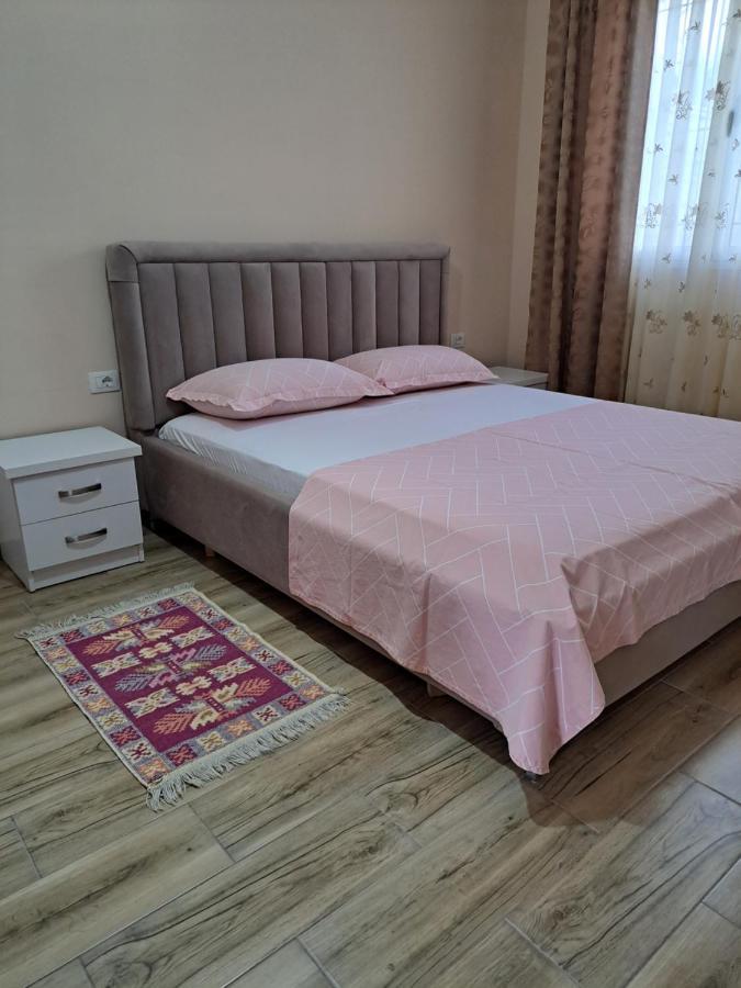 Appartments Kristi&Iris Vlore Bagian luar foto