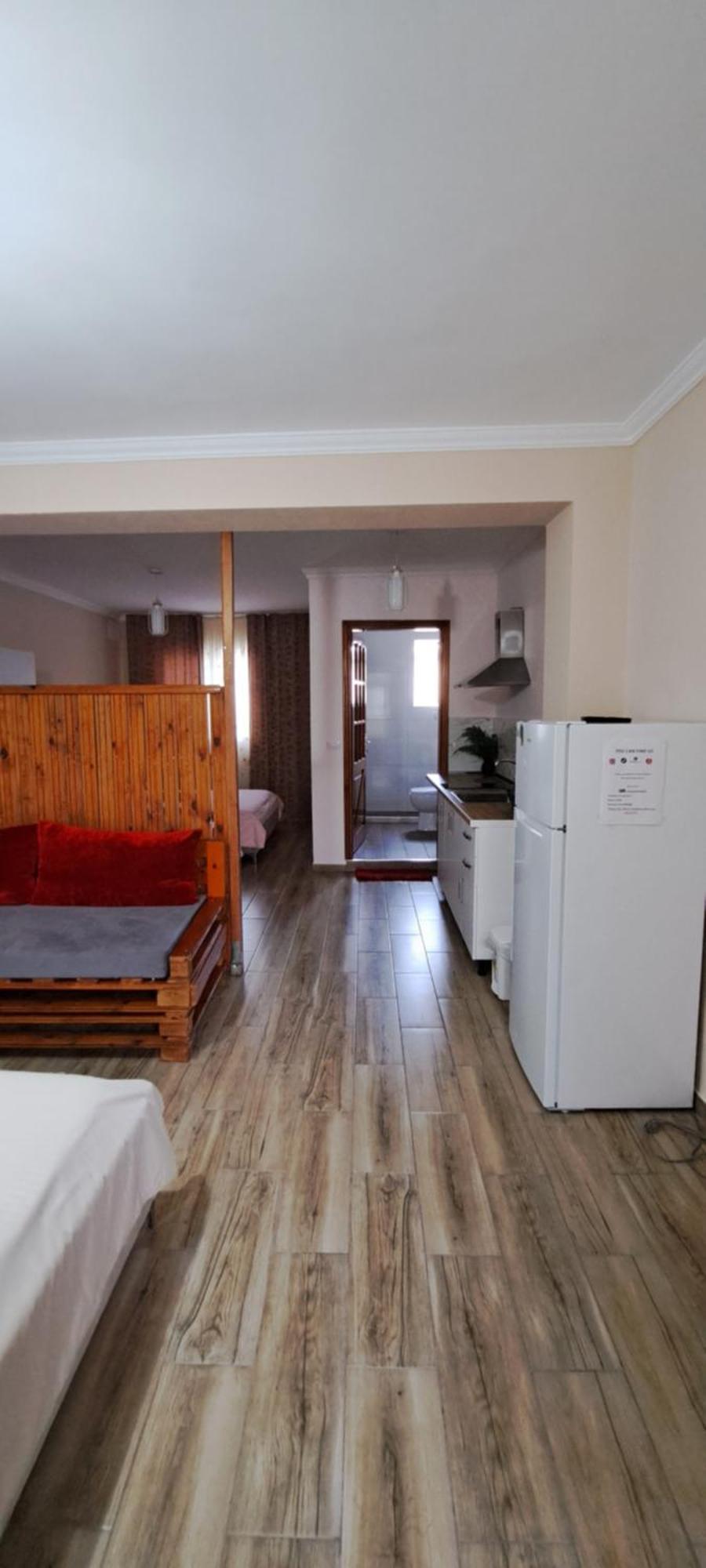 Appartments Kristi&Iris Vlore Bagian luar foto